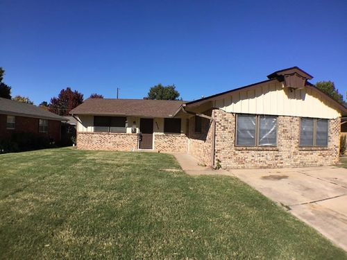 4813 Woodview Drive, Del City, OK, 73115 | Card Image