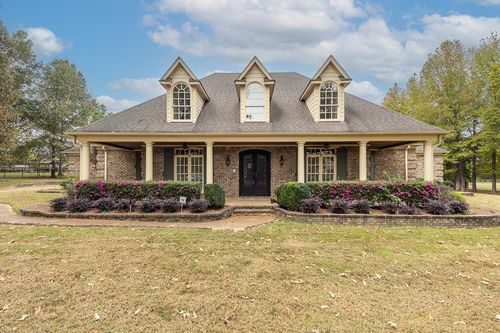 20 Surrey Loop Cir, Byhalia, MS, 38611 | Card Image