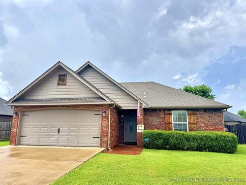 3974 Highland Dr, Tahlequah, OK, 74464-1297 | Card Image