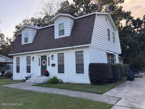 1309 Pascagoula St, Pascagoula, MS, 39567-6514 | Card Image