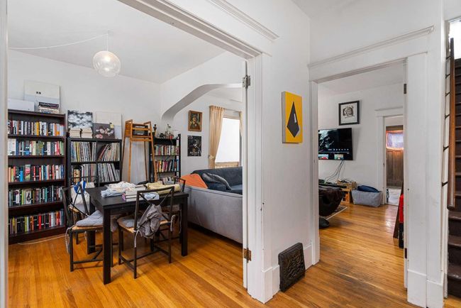527 20 Avenue Sw, House other with 3 bedrooms, 1 bathrooms and 1 parking in Calgary AB | Image 8