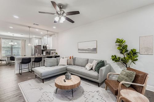 14-18803 Hogan Cir, Lago Vista, TX, 78645-8564 | Card Image