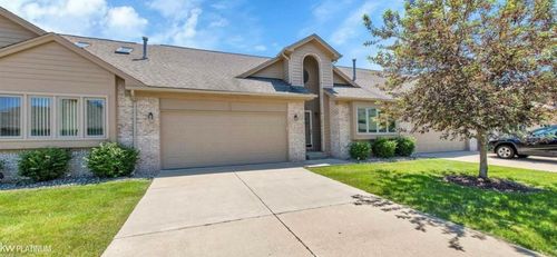 32914 Whispering Ln, Chesterfield, MI, 48047-3388 | Card Image