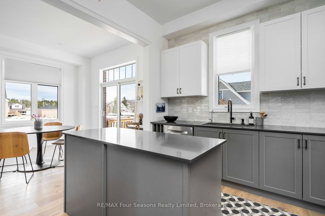 46 Francis St W, House other with 4 bedrooms, 3 bathrooms and 8 parking in Creemore ON | Image 8