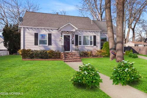 11 Poplar Ave, Hazlet Township, NJ, 07734-3047 | Card Image