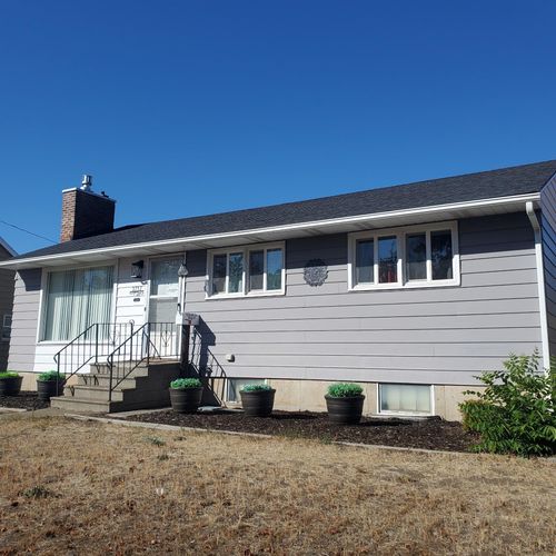 3717 E 29th Ave, Spokane, WA, 99223-5764 | Card Image