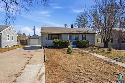 2904 S Western Ave, Sioux Falls, SD, 57105-4435 | Card Image