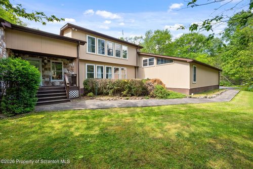 58 Bender Rd, Gouldsboro, PA, 18424-8805 | Card Image