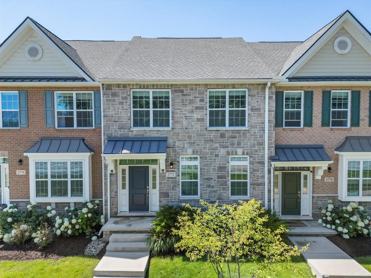 Ashcombe Dr, Ann Arbor, MI 48105