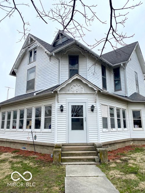 125 Washington St, Ladoga, IN, 47954-7018 | Card Image