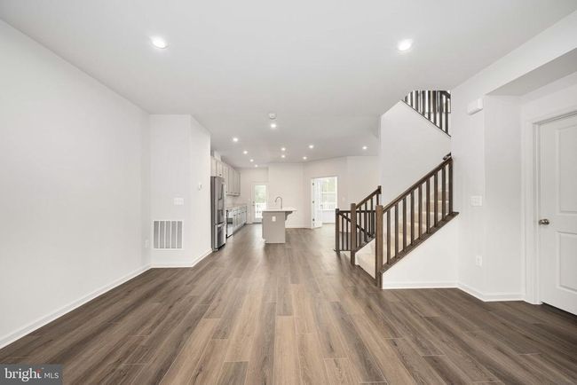 10170 Queens Way, Townhouse with 4 bedrooms, 4 bathrooms and null parking in MANASSAS VA | Image 17