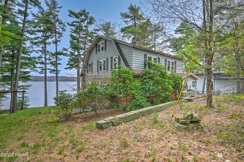 100 Harbor Landing Rd, Paupack, PA, 18451-7742 | Card Image