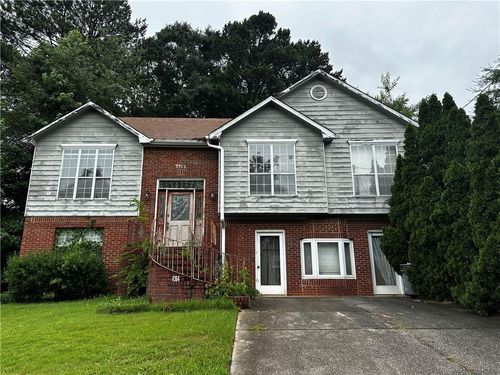 6364 Phillips Ct, Lithonia, GA, 30058-8922 | Card Image