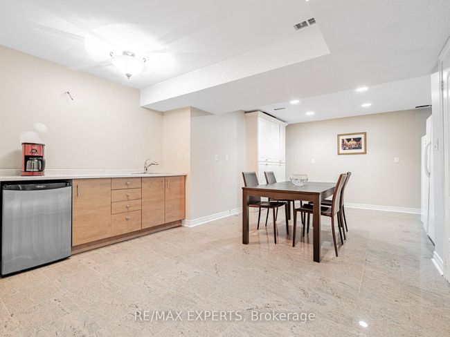 215 Thomson Creek Blvd, House other with 5 bedrooms, 4 bathrooms and 3 parking in Woodbridge ON | Image 26