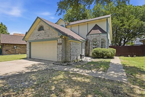 1530 Allen Dr, Cedar Hill, TX, 75104-1308 | Card Image