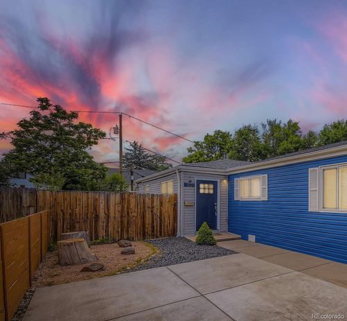 1021 Stuart St, Denver, CO, 80204-2958 | Card Image