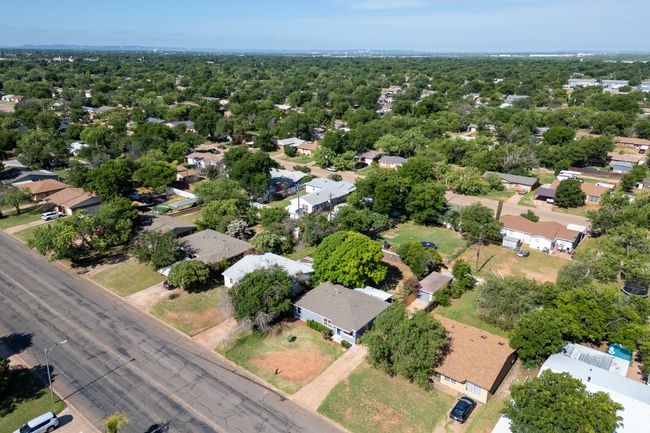 Aerial perspective of suburban area | Image 32