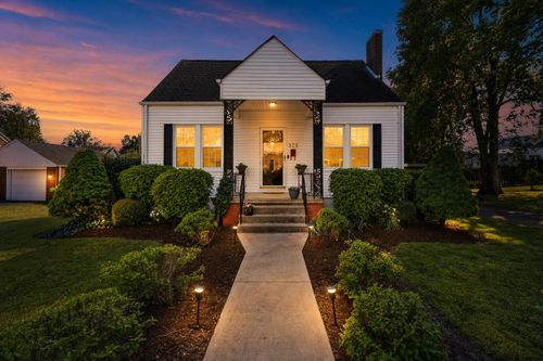 323 Bowman Ave Nw, Cleveland, TN, 37311-2216 | Card Image