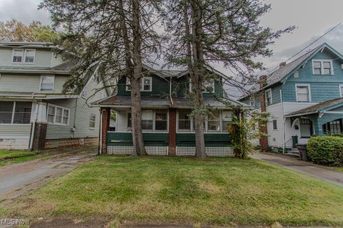 597 W Warren Ave, Youngstown, OH, 44511-1567 | Card Image