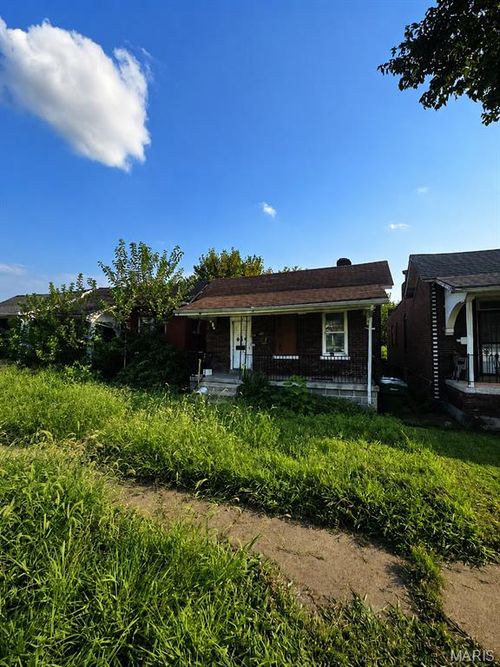 4920 San Francisco Ave, Saint Louis, MO, 63115-1706 | Card Image