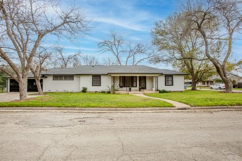 803 Peach St, Seguin, TX, 78155-3245 | Card Image