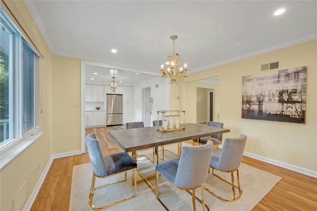 13 Harvard Rd, House other with 3 bedrooms, 2 bathrooms and 2 parking in Scarsdale NY | Image 5