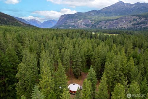 39 Ulrich Ln, Mazama, WA, 98833-9726 | Card Image