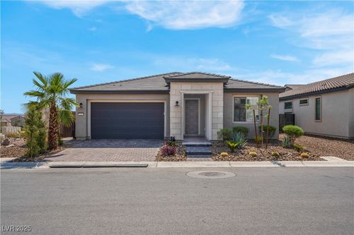 124 Lake Oasis St, Henderson, NV, 89011-3788 | Card Image