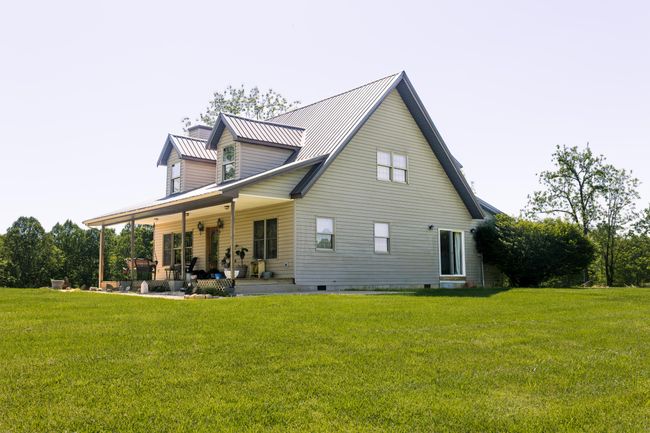 Side of Home | Image 15