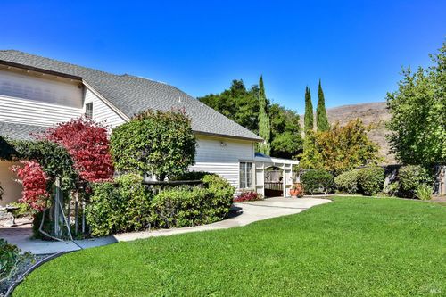 2728 Terry Ct, Pinole, CA, 94564-2913 | Card Image