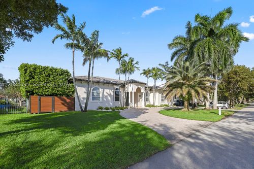 8095 Sw 187th St, Cutler Bay, FL, 33157-7477 | Card Image