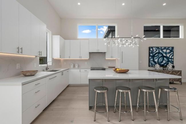 21 Highland Ave, House other with 4 bedrooms, 5 bathrooms and 1 parking in San Carlos CA | Image 4