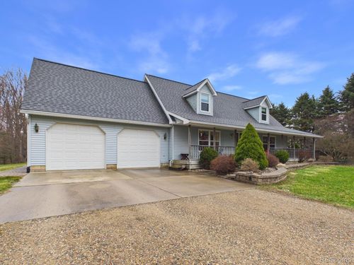 6882 Jones Rd, North Branch, MI, 48461-9335 | Card Image