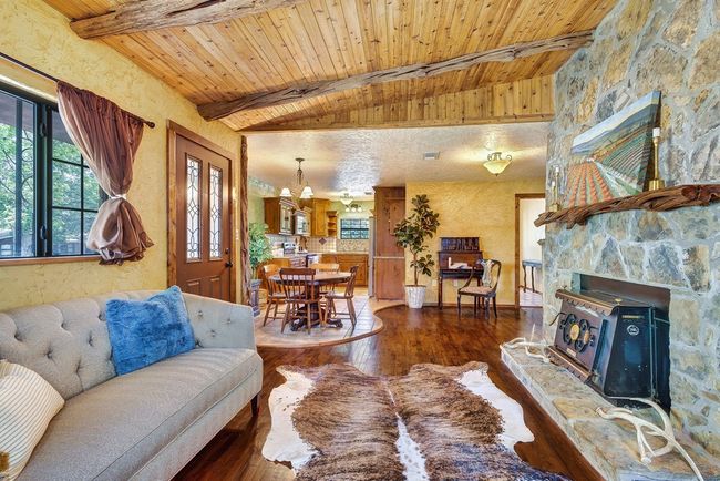 805 Wheeler St, Home with 2 bedrooms, 1 bathrooms and 2 parking in Mason TX | Image 11