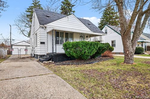 21768 Gascony Ave, Eastpointe, MI, 48021-2527 | Card Image