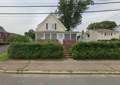 222 Neck St, Weymouth, MA, 02191-1915 | Card Image