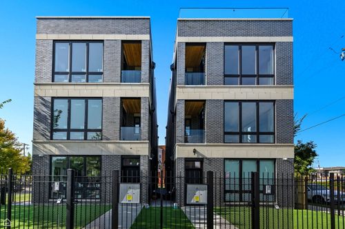 1-3902 S Lake Park Ave, Chicago, IL, 60653-2523 | Card Image