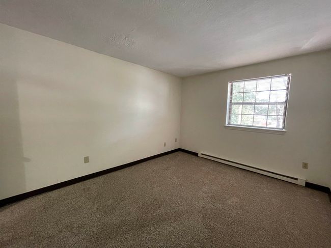APT-22 - 11 Railroad Ave, Condo with 2 bedrooms, 1 bathrooms and null parking in Derry NH | Image 23