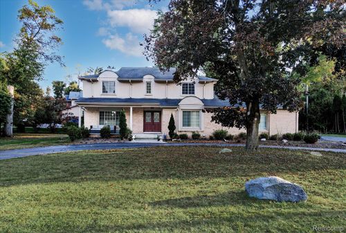4301 Stony River Dr, Bloomfield Hills, MI, 48301-3650 | Card Image