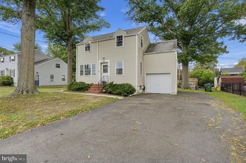 104 Harron Ave, Hightstown, NJ, 08520-4505 | Card Image