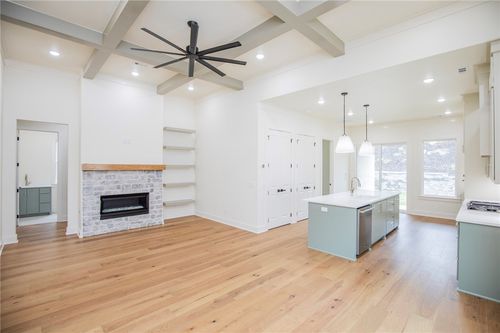 4710 S Fieldcrest Ter, Rogers, AR, 72758-5280 | Card Image