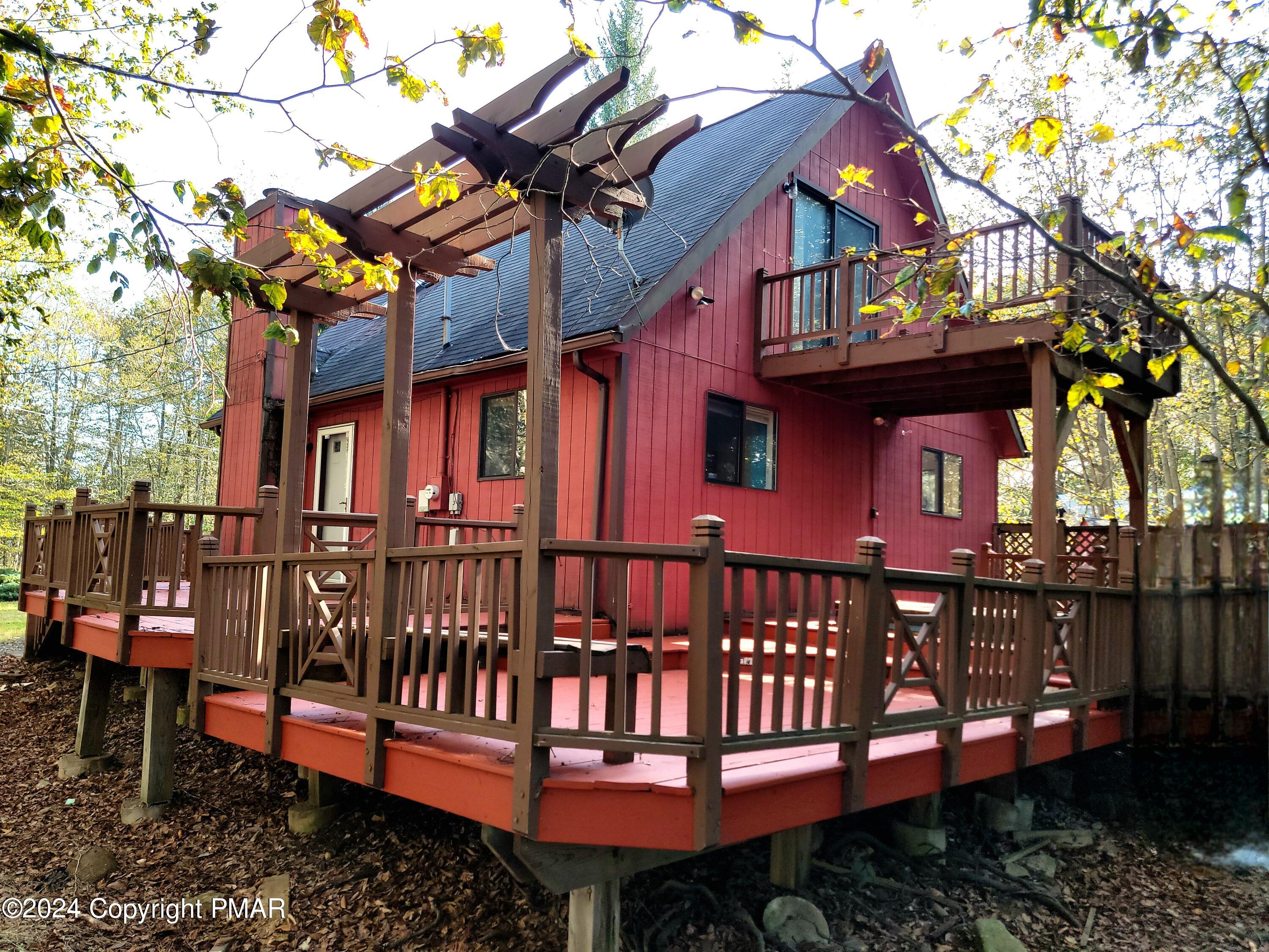 Valley View Ct, Tobyhanna, PA 18466