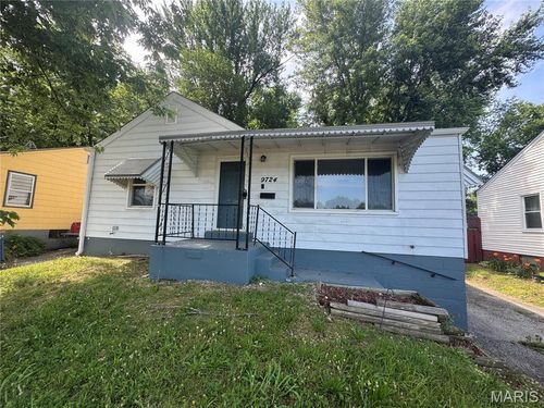 9724 Margo Ann Ln, Saint Louis, MO, 63134-4243 | Card Image