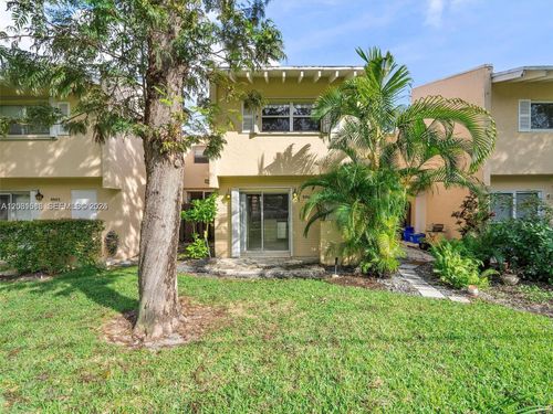 8941-8941 Ne 4th Avenue Rd, Miami Shores, FL, 33138-3180 | Card Image