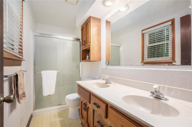 307 Gore Rd, House other with 3 bedrooms, 3 bathrooms and null parking in Raymore MO | Image 13