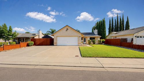 3905 Gable Way, Ceres, CA, 95307-6717 | Card Image