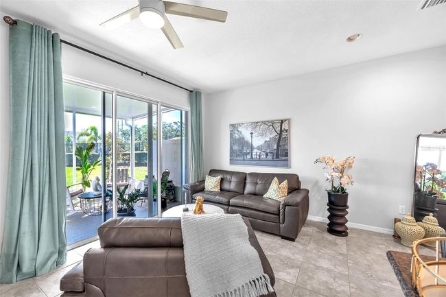 7124 Summer Holly Pl, Townhouse with 3 bedrooms, 3 bathrooms and null parking in RIVERVIEW FL | Image 12