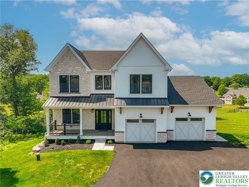 4740 Hillcrest Ln, Whitehall, PA, 18052 | Card Image