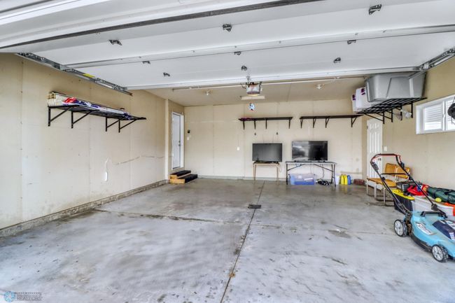 Garage1_1.JPG | Image 39