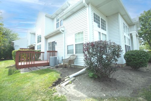 112-112 S Barton Trl, Batavia, IL, 60510-7631 | Card Image